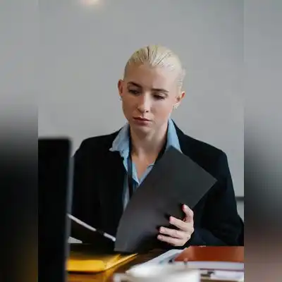 李荷